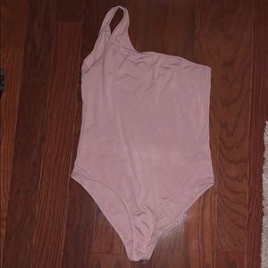 One side shoulder bodysuit